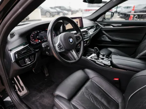 More photos of 2022 BMW 5 Series M550i xDrive at Porsche Austin, TX
