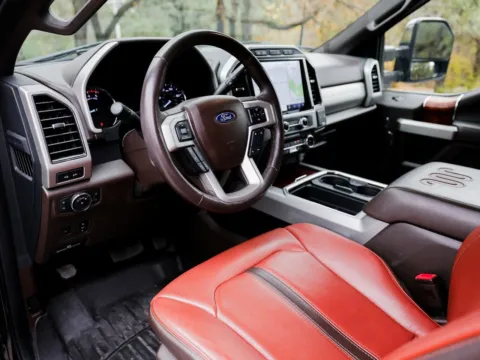 More photos of 2022 Ford Super Duty F-250 SRW King Ranch at Porsche Austin, TX