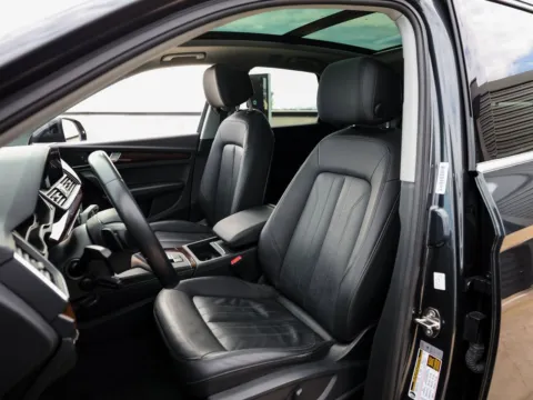 More photos of 2020 Audi Q5 Premium Plus at Porsche Austin, TX