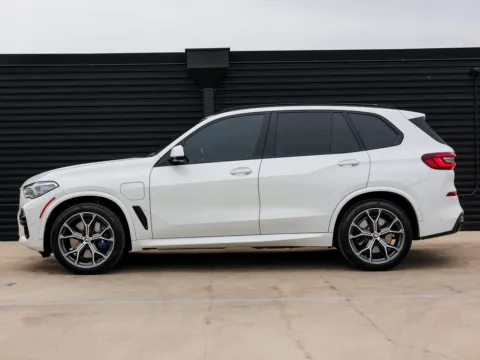 Photos of 2021 BMW X5 xDrive45e for sale in Austin, TX at Porsche Austin