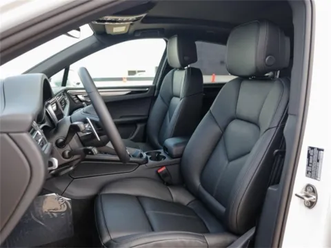 More photos of 2025 Porsche Macan at Porsche Austin, TX