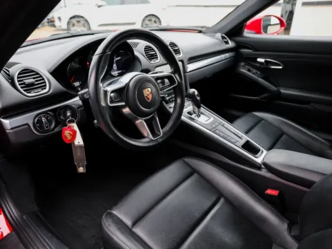 More photos of 2022 Porsche 718 Cayman at Porsche Austin, TX