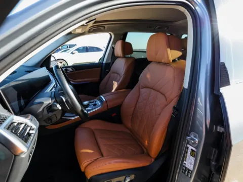 More photos of 2025 BMW X7 xDrive40i at Porsche Austin, TX