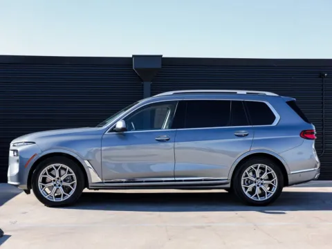 Photos of 2025 BMW X7 xDrive40i for sale in Austin, TX at Porsche Austin