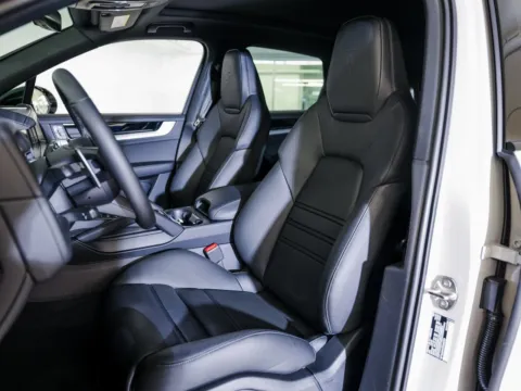 More photos of 2026 Porsche Cayenne at Porsche Austin, TX