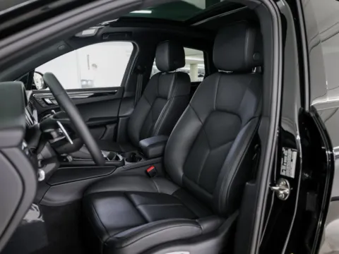 More photos of 2026 Porsche Macan at Porsche Austin, TX