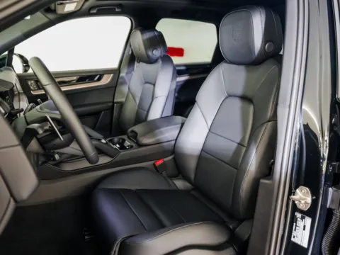 More photos of 2026 Porsche Cayenne at Porsche Austin, TX