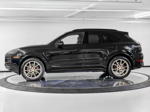 Photos of 2026 Porsche Cayenne for sale in Austin, TX at Porsche Austin