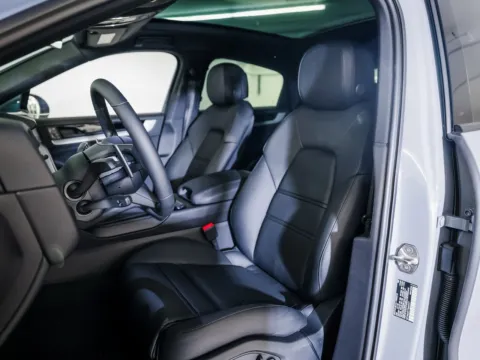 More photos of 2026 Porsche Cayenne Coupe at Porsche Austin, TX