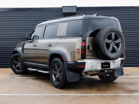 Another view of 2020 Land Rover Defender SE for sale in Austin, TX at Porsche Austin