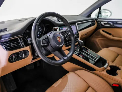 More photos of 2023 Porsche Macan at Porsche Austin, TX