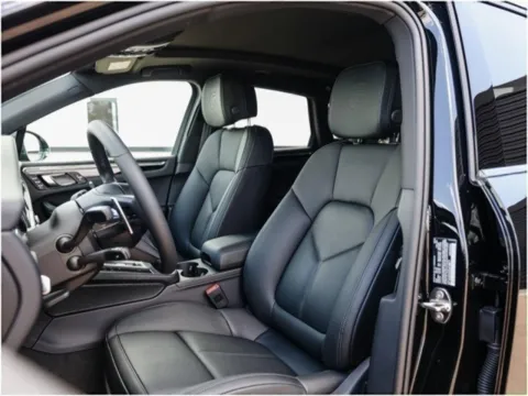 More photos of 2025 Porsche Macan at Porsche Austin, TX