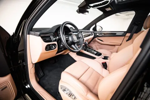 More photos of 2025 Porsche Macan at Porsche Austin, TX