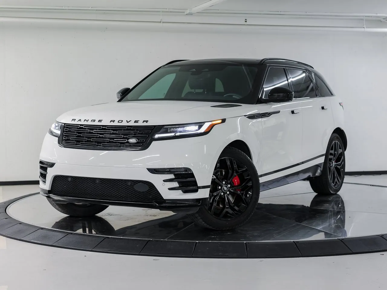 2024 Land Rover Range Rover Velar Dynamic SE for sale in Austin, TX