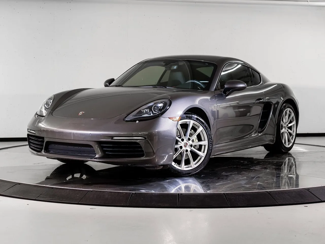 Gray 2018 Porsche 718 Cayman for sale in Austin, TX
