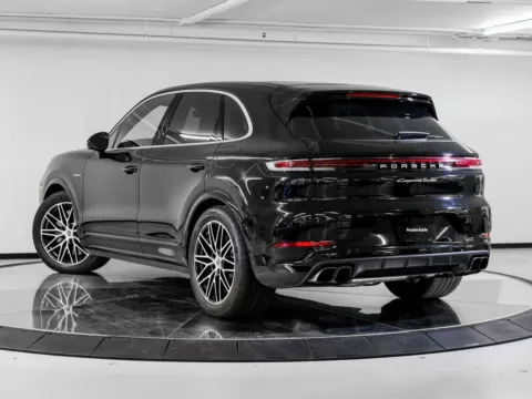 Another view of 2024 Porsche Cayenne Turbo E-Hybrid for sale in Austin, TX at Porsche Austin