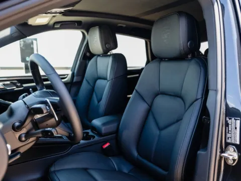 More photos of 2025 Porsche Macan at Porsche Austin, TX