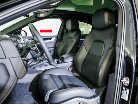 More photos of 2026 Porsche Cayenne Coupe at Porsche Austin, TX