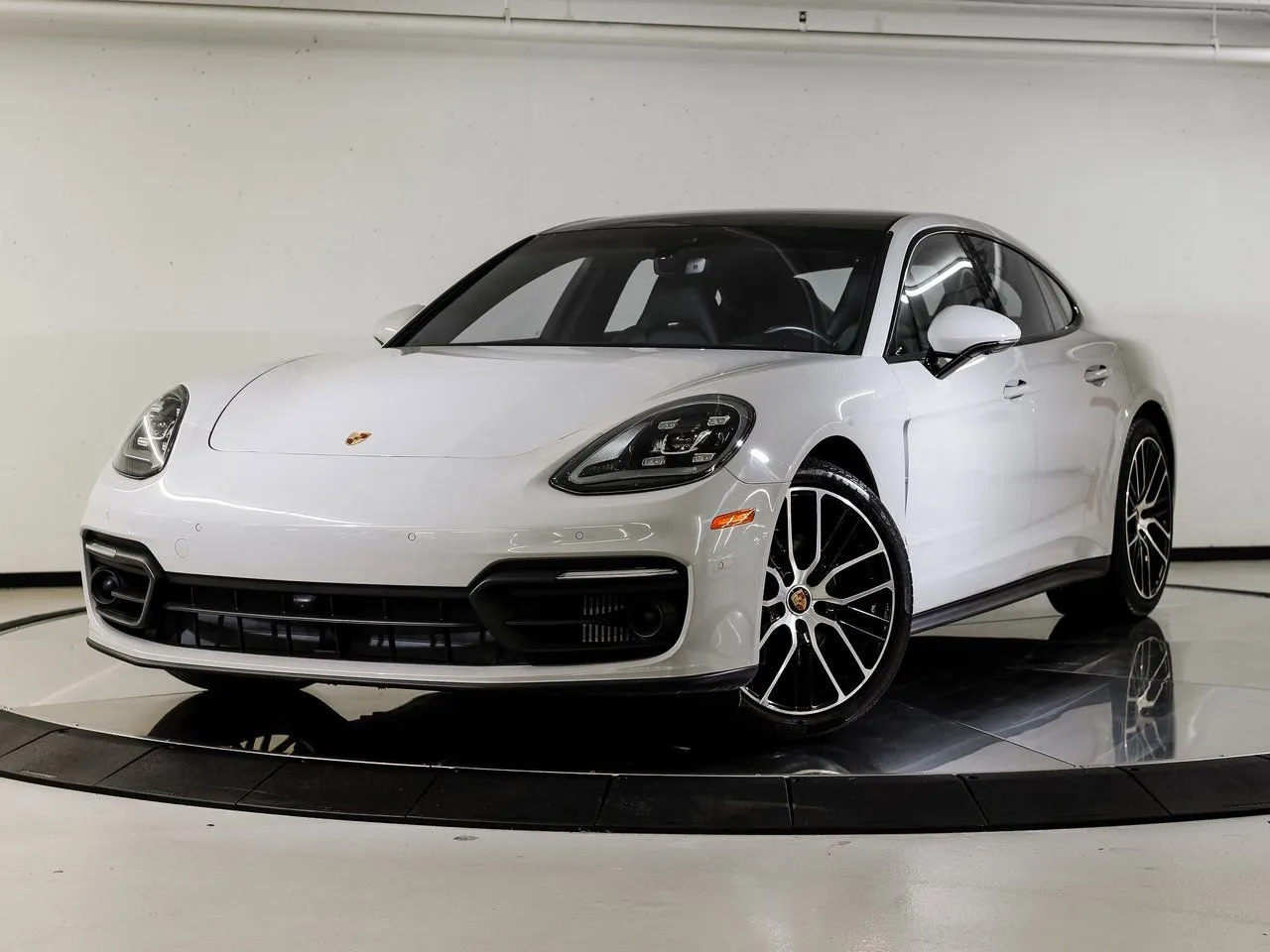 2023 Porsche Panamera