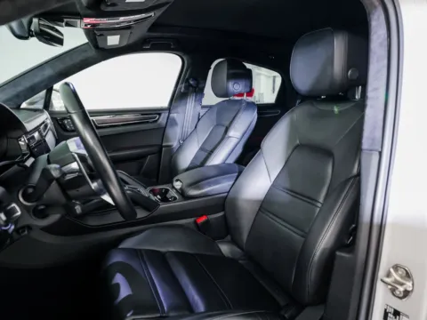 More photos of 2023 Porsche Cayenne GTS at Porsche Austin, TX