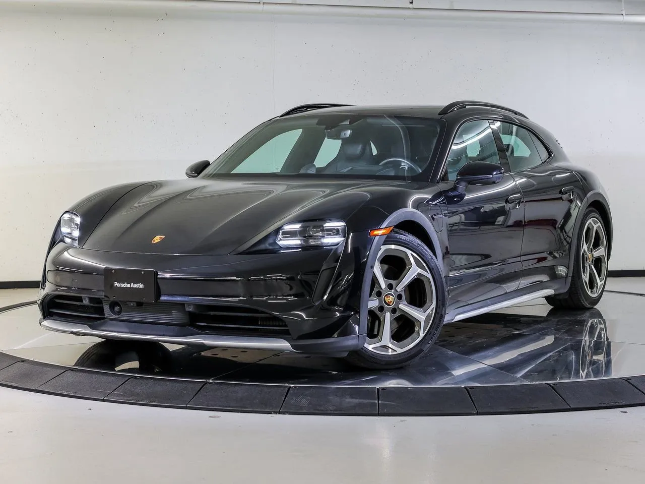 Used 2024 Porsche Taycan Base with VIN WP0BA2Y1XRSA60256 for sale in Austin, TX