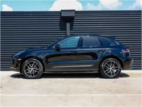 Photos of 2025 Porsche Macan for sale in Austin, TX at Porsche Austin