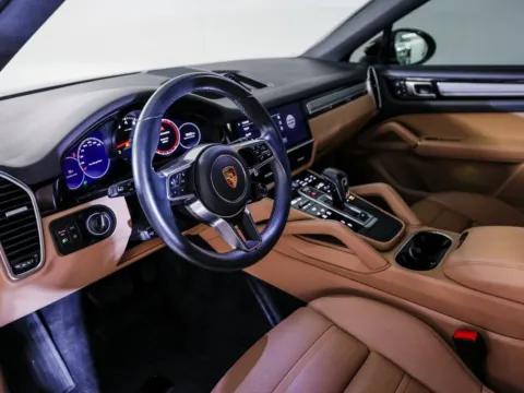 More photos of 2023 Porsche Cayenne Platinum Edition at Porsche Austin, TX