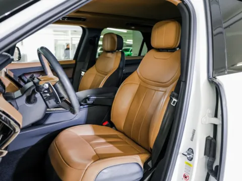 More photos of 2023 Land Rover Range Rover Sport SE Dynamic at Porsche Austin, TX