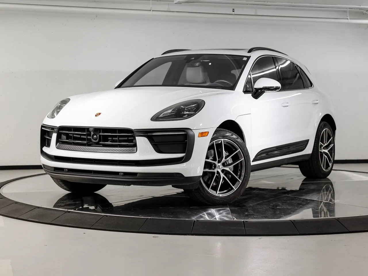 White 2023 Porsche Macan for sale in Austin, TX