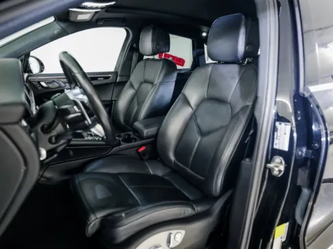 More photos of 2021 Porsche Macan at Porsche Austin, TX