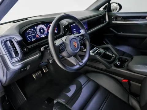 More photos of 2024 Porsche Cayenne S at Porsche Austin, TX