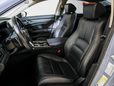 More photos of 2022 Honda Accord Sedan Sport SE at Porsche Austin, TX