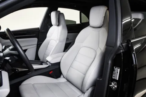 More photos of 2025 Porsche Macan Electric at Porsche Austin, TX