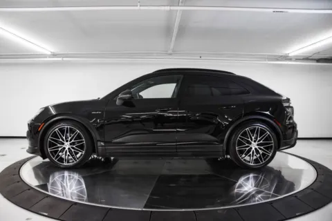 Photos of 2025 Porsche Macan Electric for sale in Austin, TX at Porsche Austin
