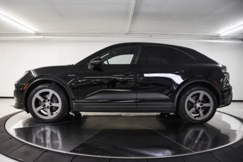 Photos of 2025 Porsche Macan Electric for sale in Austin, TX at Porsche Austin