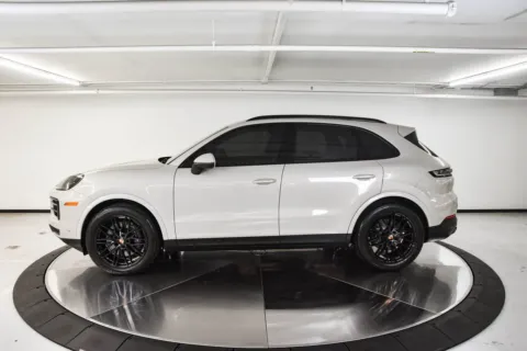 Photos of 2025 Porsche Cayenne for sale in Austin, TX at Porsche Austin