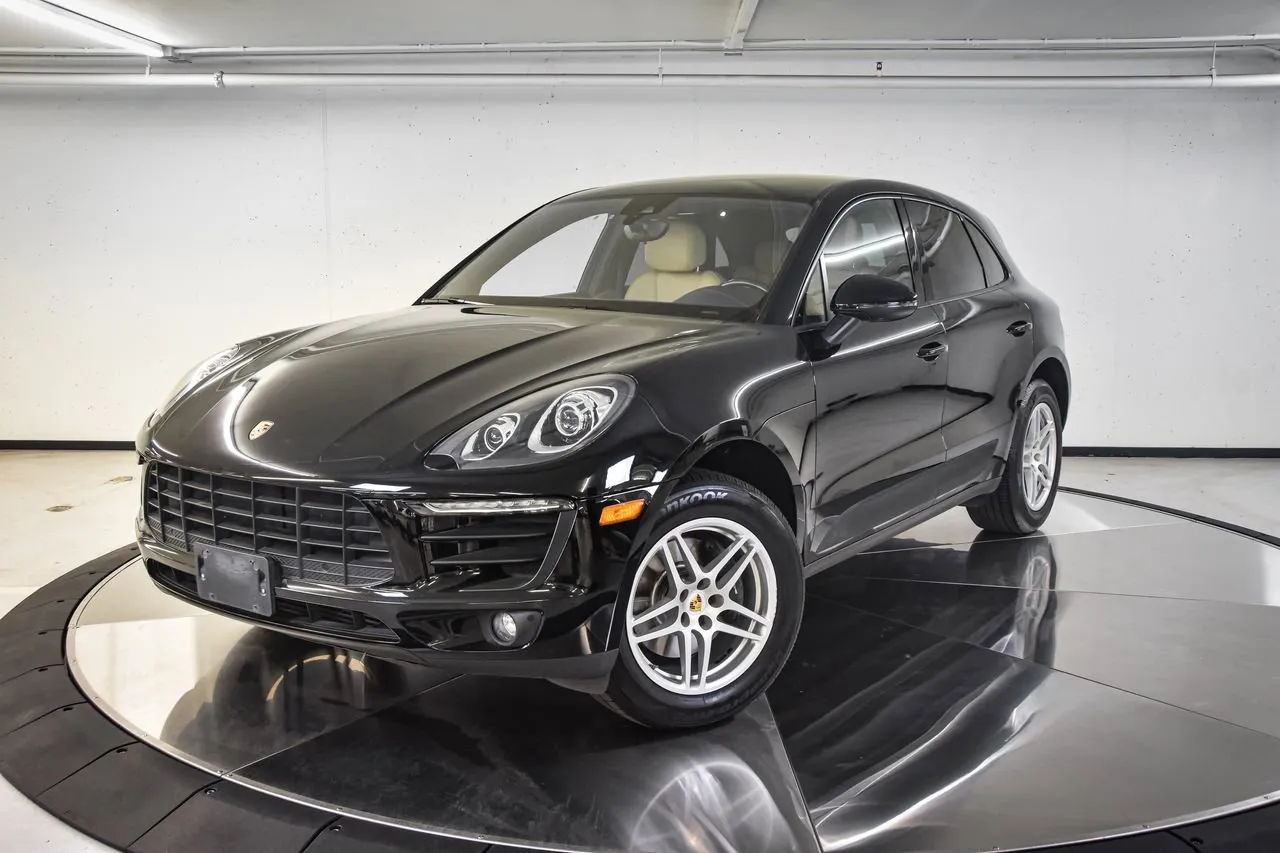 Black 2018 Porsche Macan for sale in Austin, TX