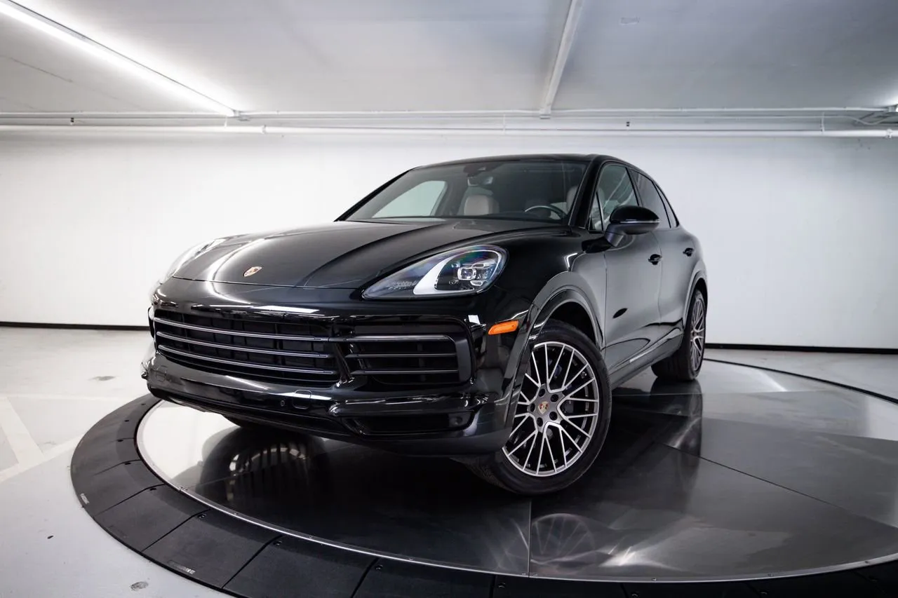 Black 2023 Porsche Cayenne Platinum Edition for sale in Austin, TX