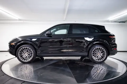 Photos of 2023 Porsche Cayenne Platinum Edition for sale in Austin, TX at Porsche Austin