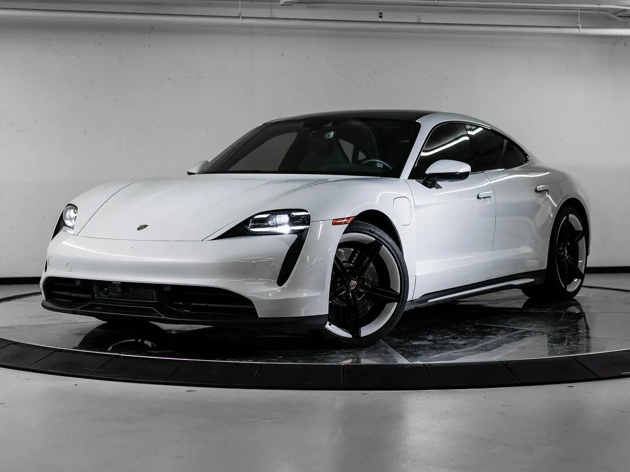 Gray 2024 Porsche Taycan 4S for sale in Austin, TX