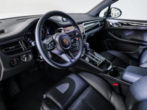 More photos of 2025 Porsche Macan at Porsche Austin, TX