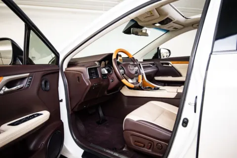 More photos of 2019 Lexus RX 350 at Porsche Austin, TX