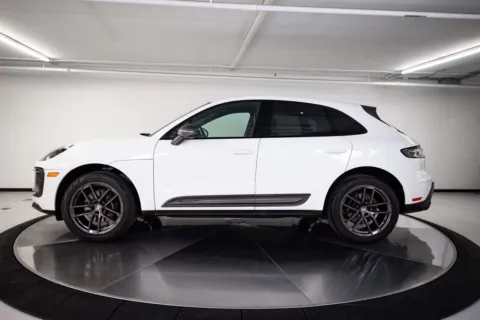 Photos of 2023 Porsche Macan T for sale in Austin, TX at Porsche Austin