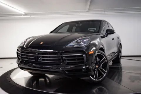 Black 2022 Porsche Cayenne Platinum Edition for sale in Austin, TX