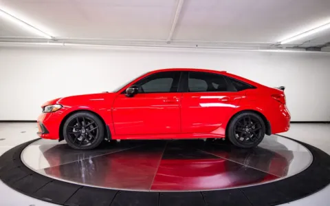 Photos of 2022 Honda Civic Si for sale in Austin, TX at Porsche Austin