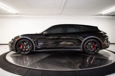 Photos of 2024 Porsche Taycan 4S for sale in Austin, TX at Porsche Austin