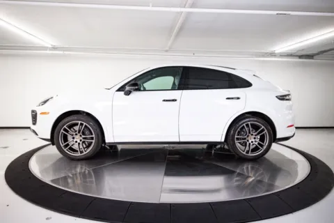 Photos of 2023 Porsche Cayenne Platinum Edition for sale in Austin, TX at Porsche Austin