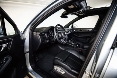 More photos of 2026 Porsche Macan at Porsche Austin, TX