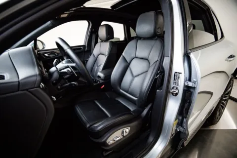 More photos of 2026 Porsche Macan at Porsche Austin, TX