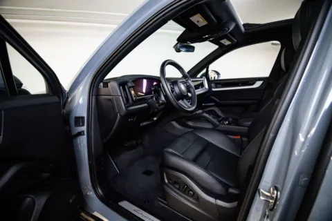 More photos of 2026 Porsche Cayenne at Porsche Austin, TX